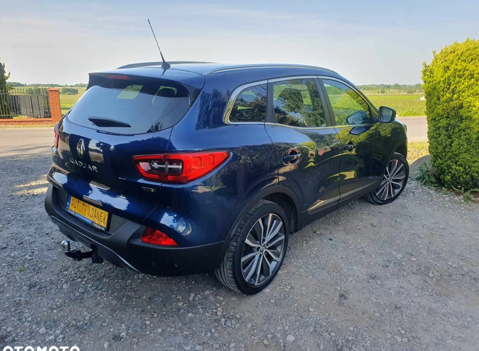 Renault Kadjar cena 59900 przebieg: 220089, rok produkcji 2015 z Kudowa-Zdrój małe 781